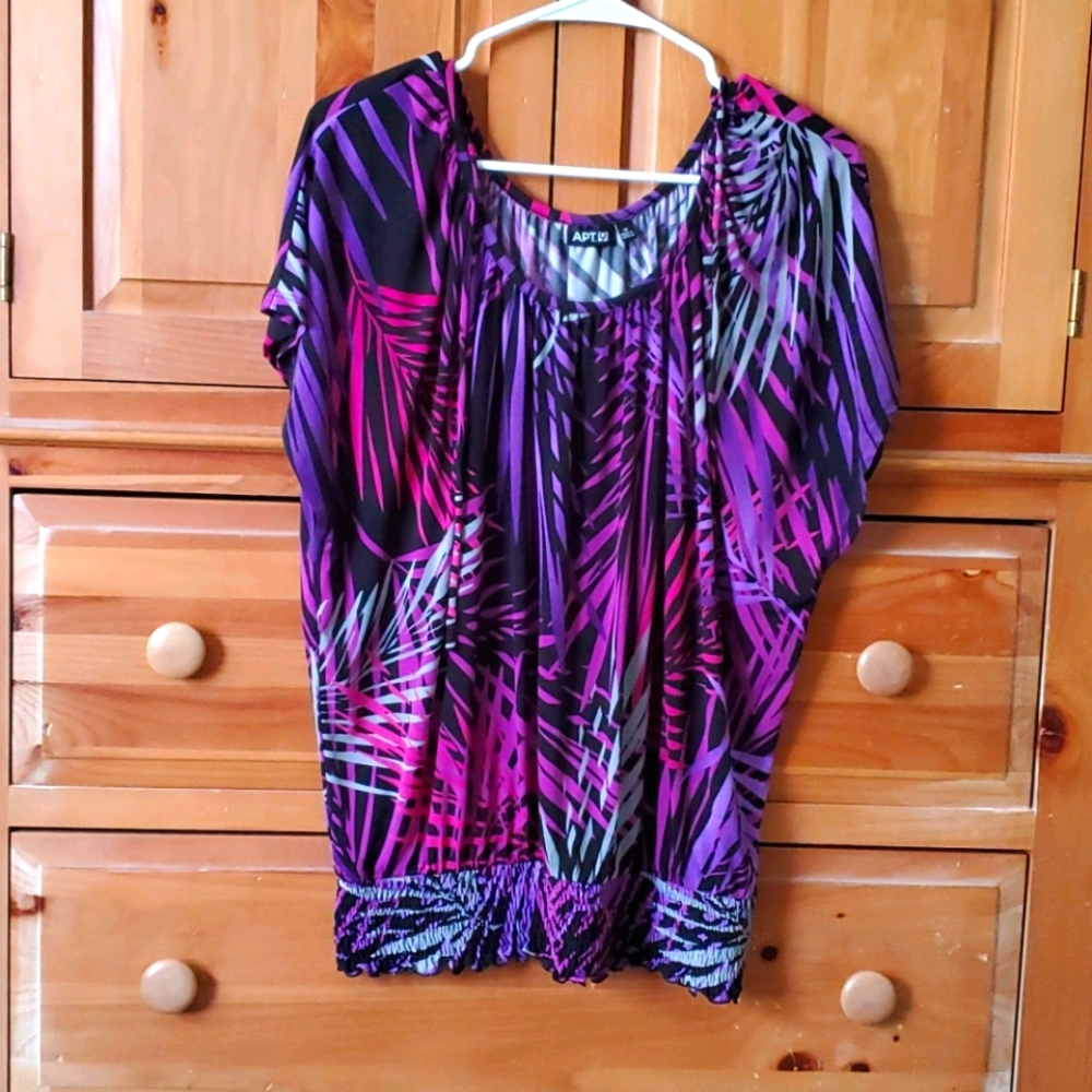 SOLD - Apt. 9 Top